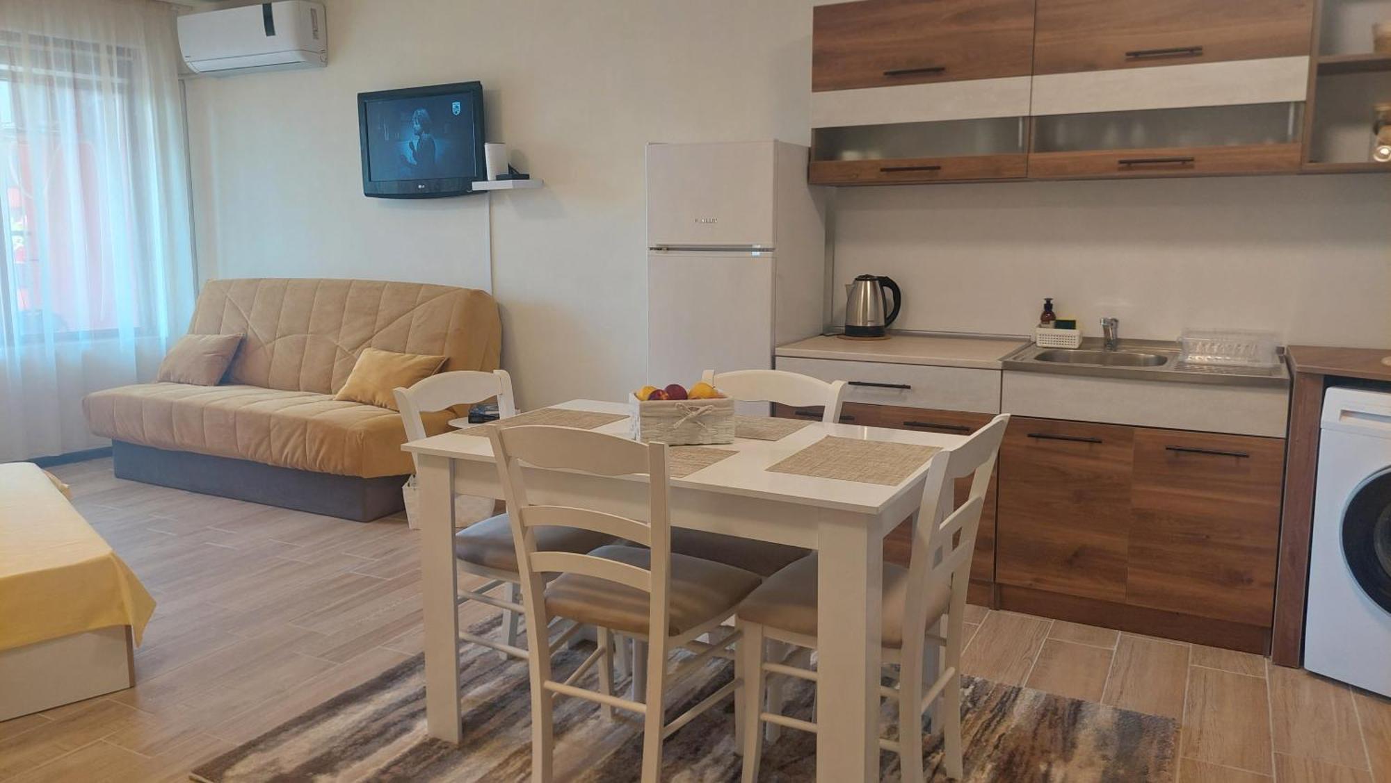 Krimski Apartment - Free Private Parking 바르나 외부 사진