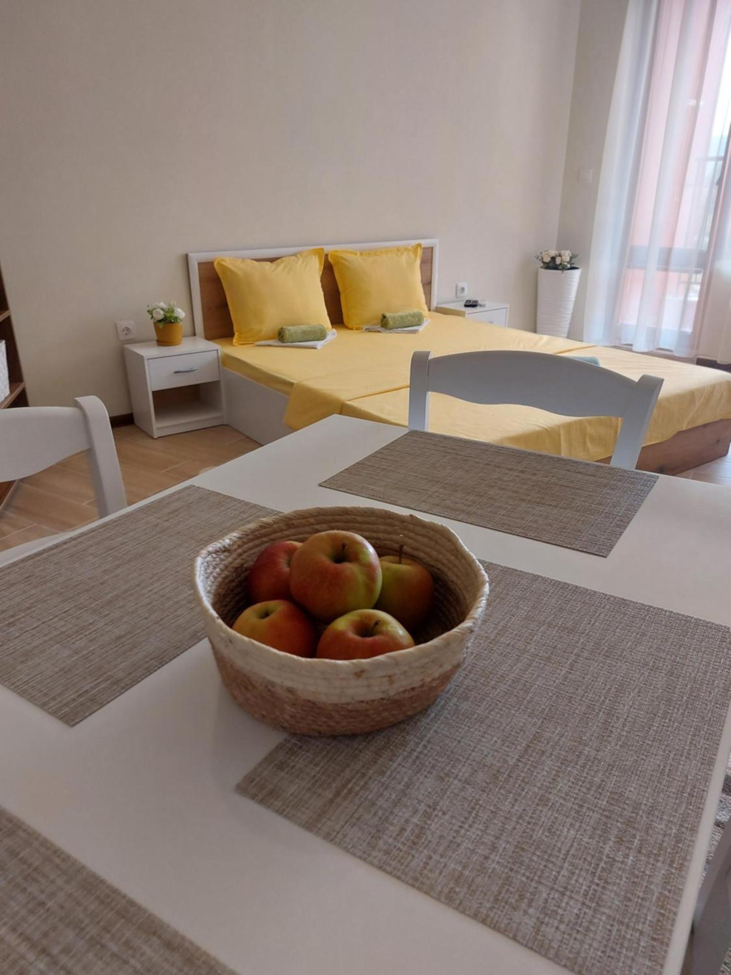 Krimski Apartment - Free Private Parking 바르나 외부 사진